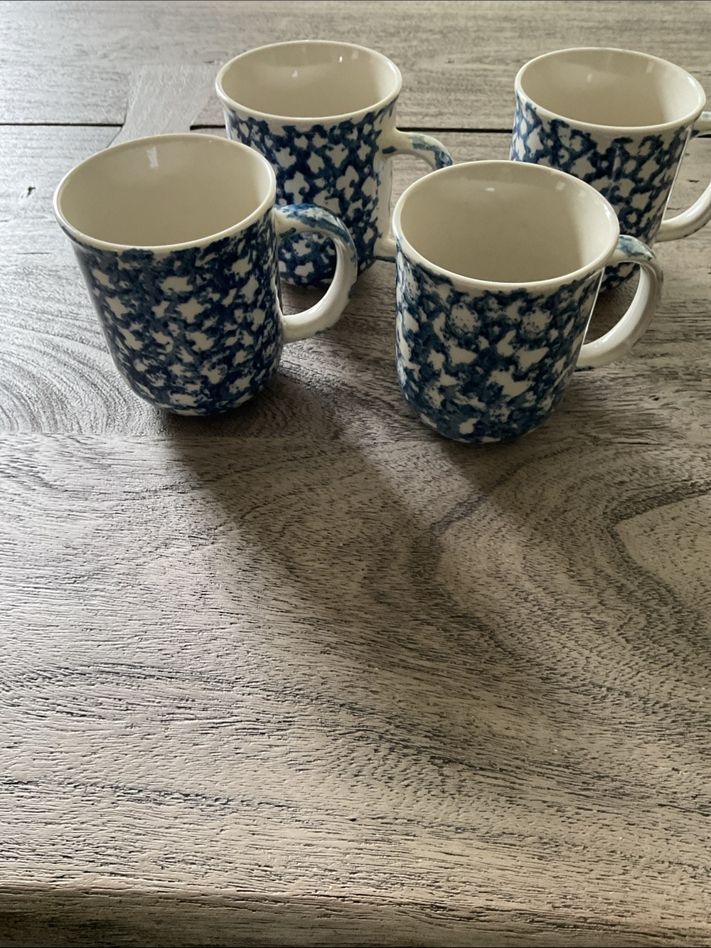 Tiensham Folk Craft Sponge Blue Mugs, Set of 4